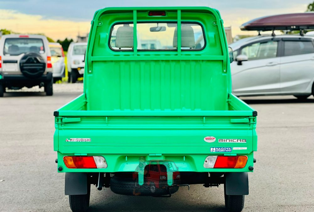 1999 Mitsubishi Mini Truck photo 3