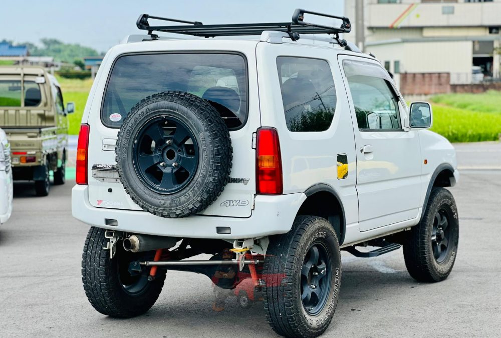 2001 Suzuki Jimny photo 7