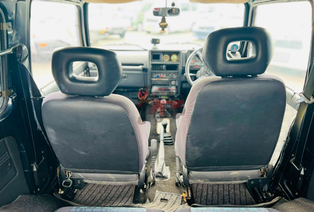 Suzuki Jimny 1993 photo 7