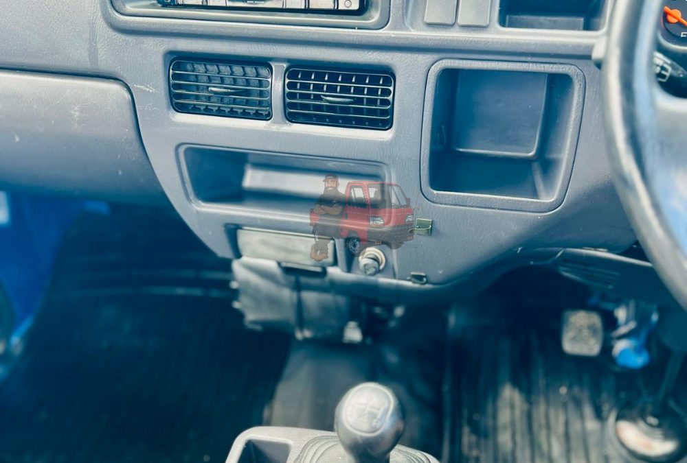 1999 Subaru Sambar Truck photo 12