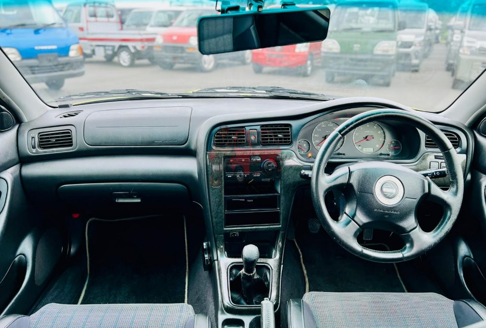 1999 Subaru Legacy B4 4WD photo 10