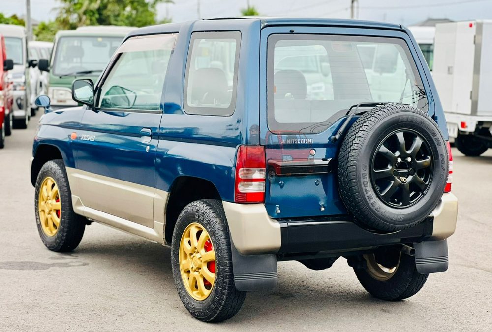 1998 Mitsubishi Pajero Mini photo 12