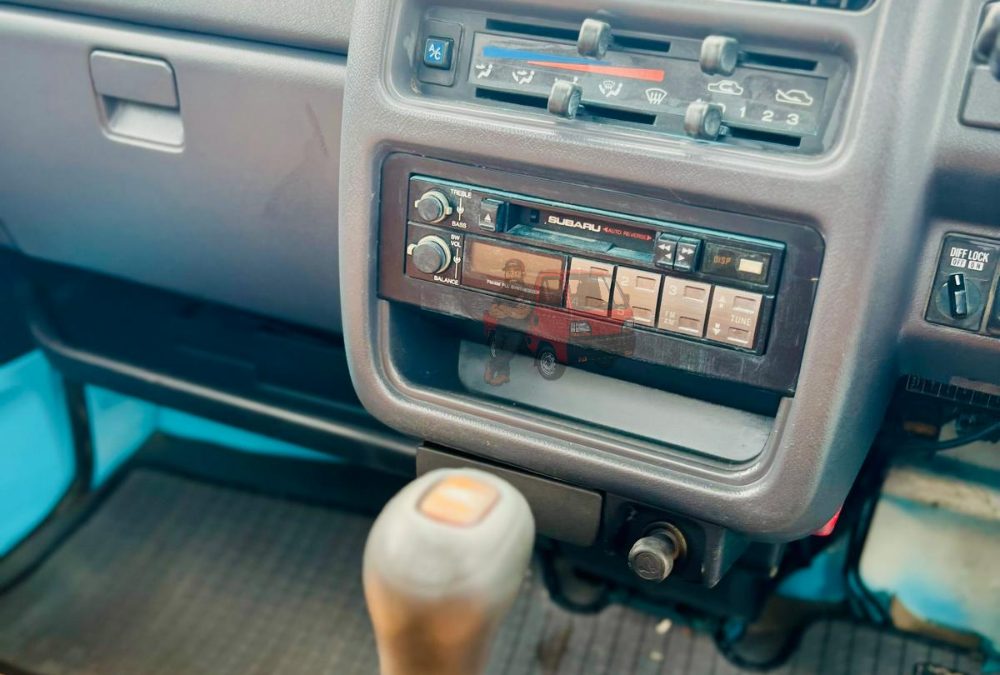 1990 Subaru Sambar Classic 4WD photo 11