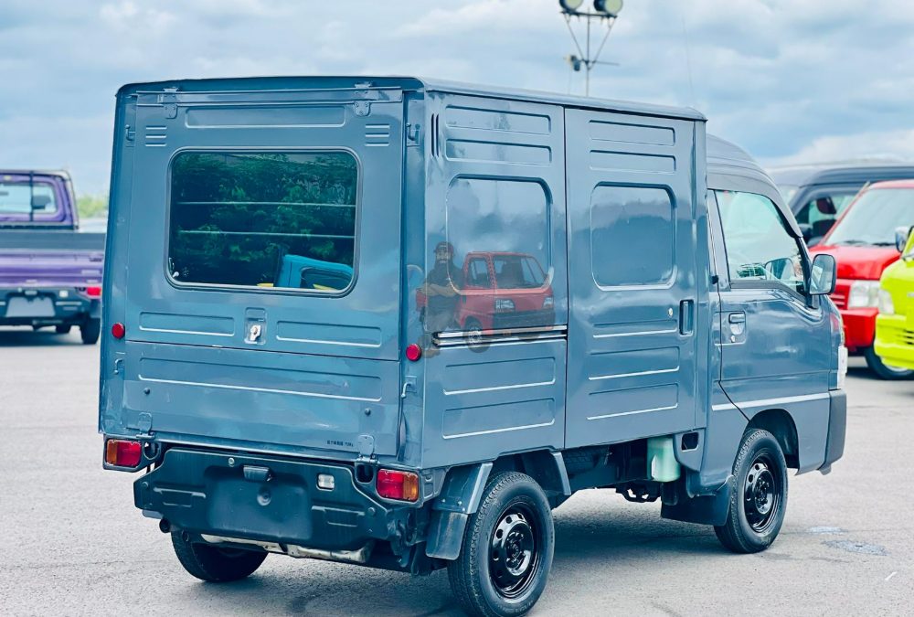 2000 Subaru Sambar Box Truck 4WD photo 5