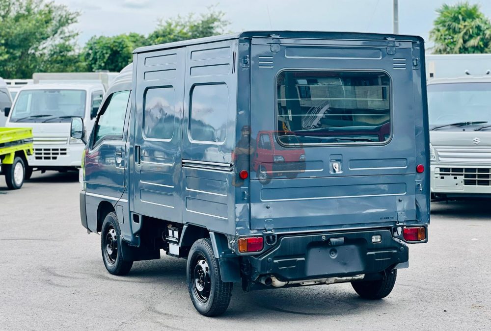 2000 Subaru Sambar Box Truck 4WD photo 7