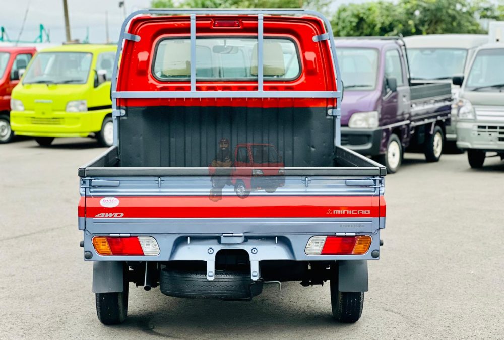 2000 Mitsubishi Minicab Truck 4WD photo 6