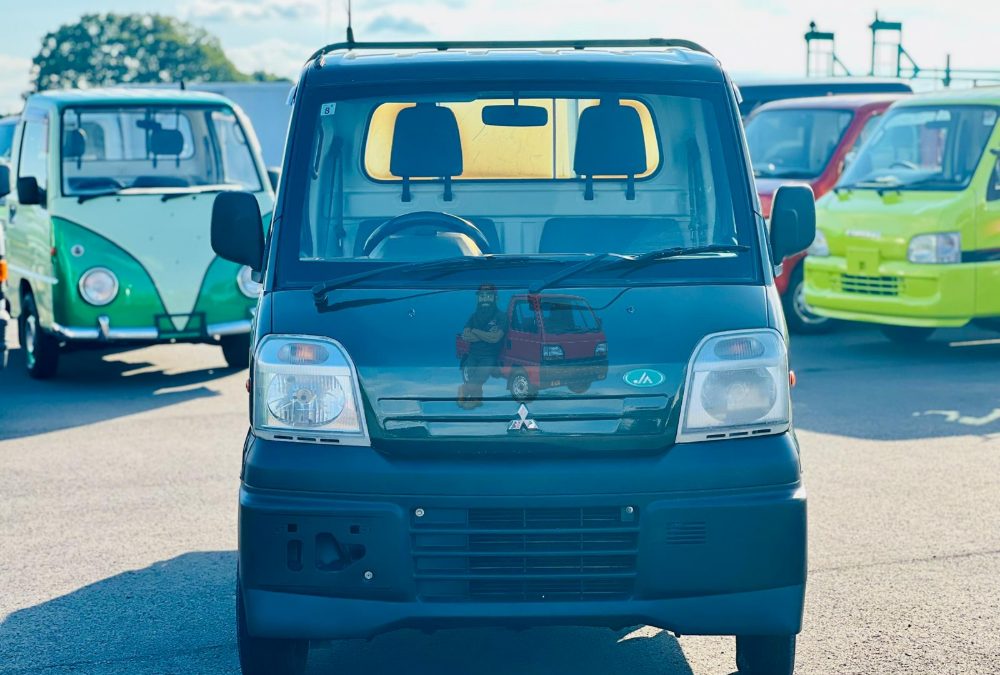 2000 Mitsubishi Minicab Truck 4WD photo 2