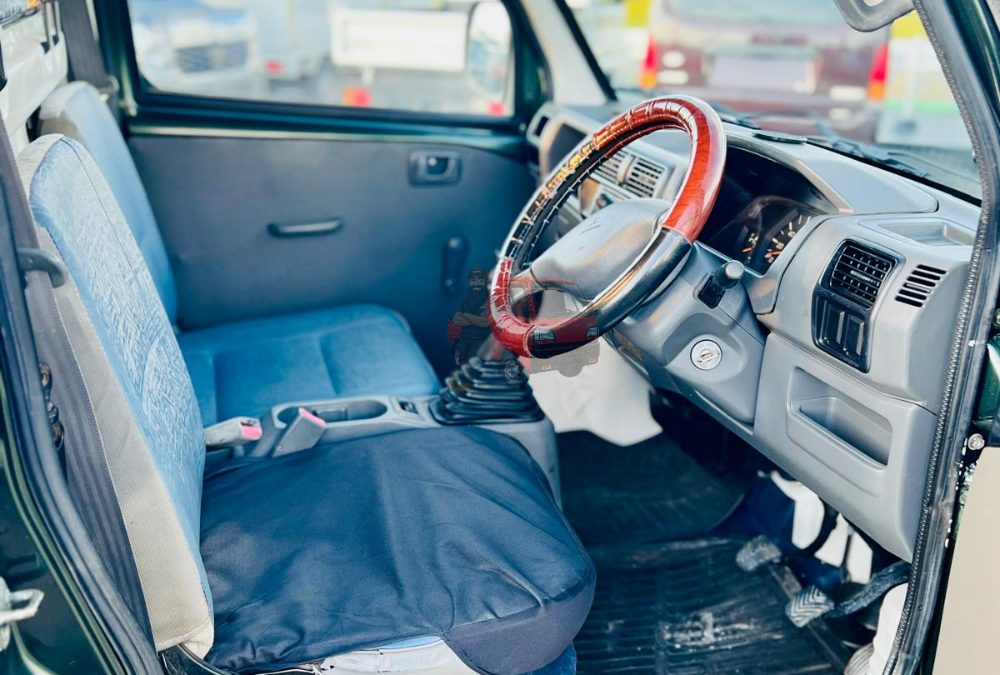 2000 Mitsubishi Minicab Truck 4WD photo 8