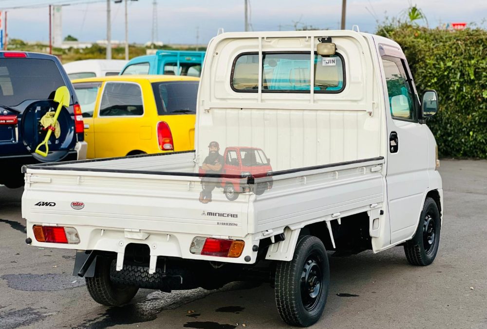 2001 Mitsubishi Minicab Truck 4WD photo 2
