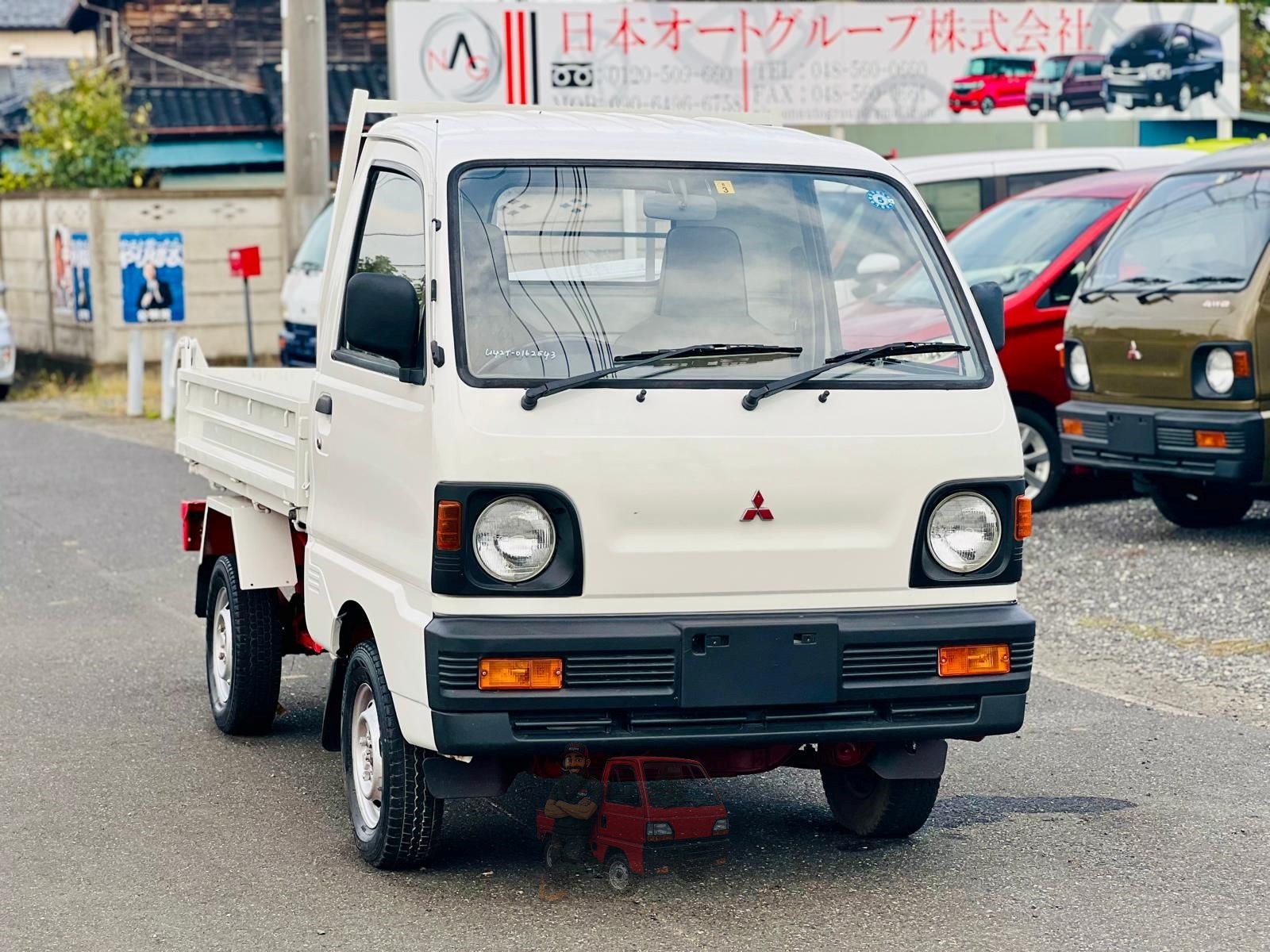 1993 Mitsubishi Minicab Dump Truck